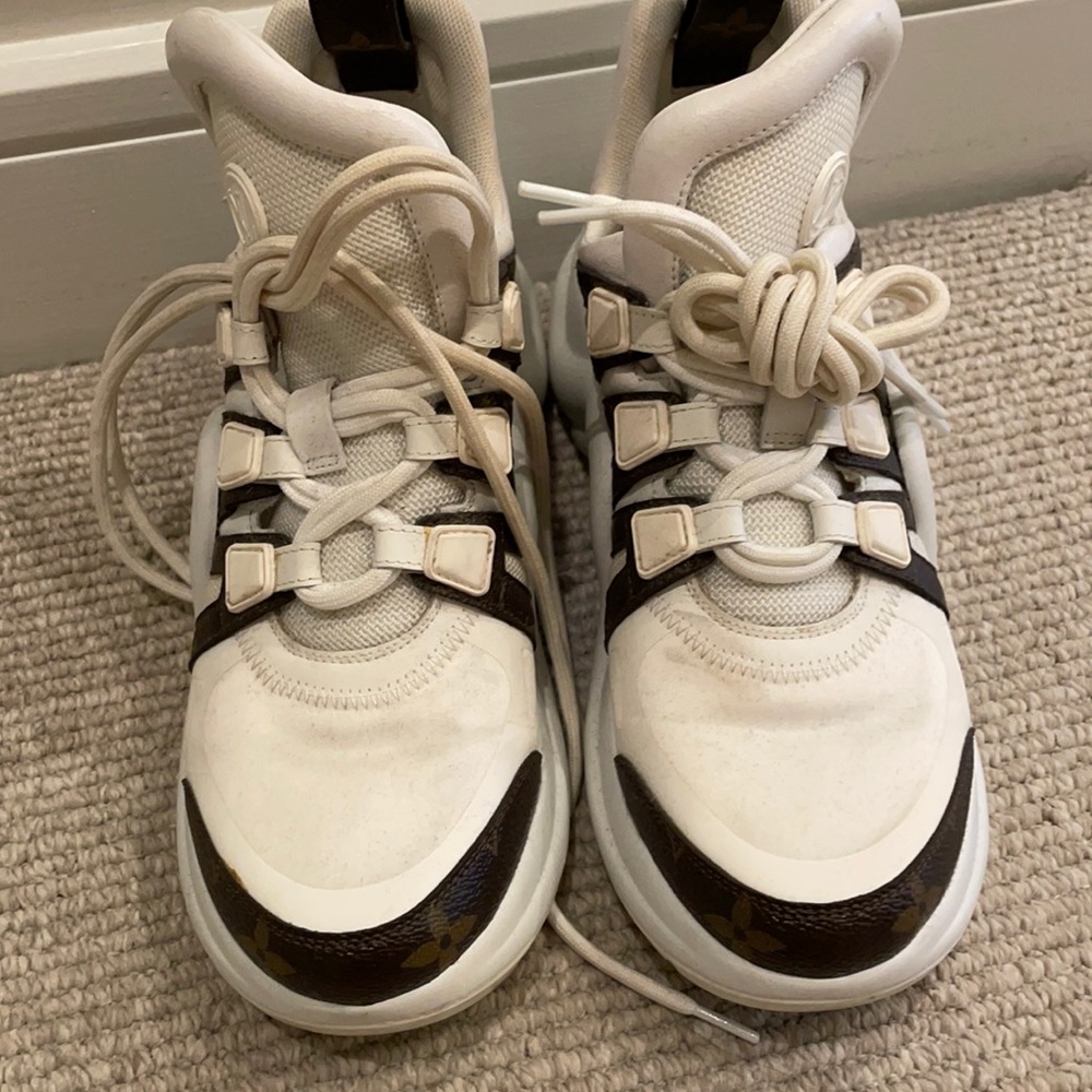 Louie Vuitton sneakers